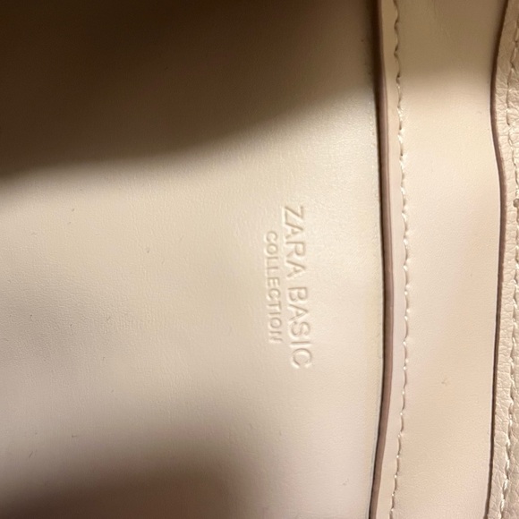 Zara shoulder bag in light peach color - Picture 3 of 3